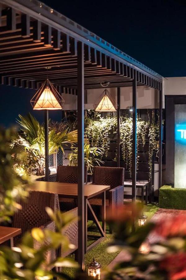 Hotel The Rahmania International Дакка Экстерьер фото