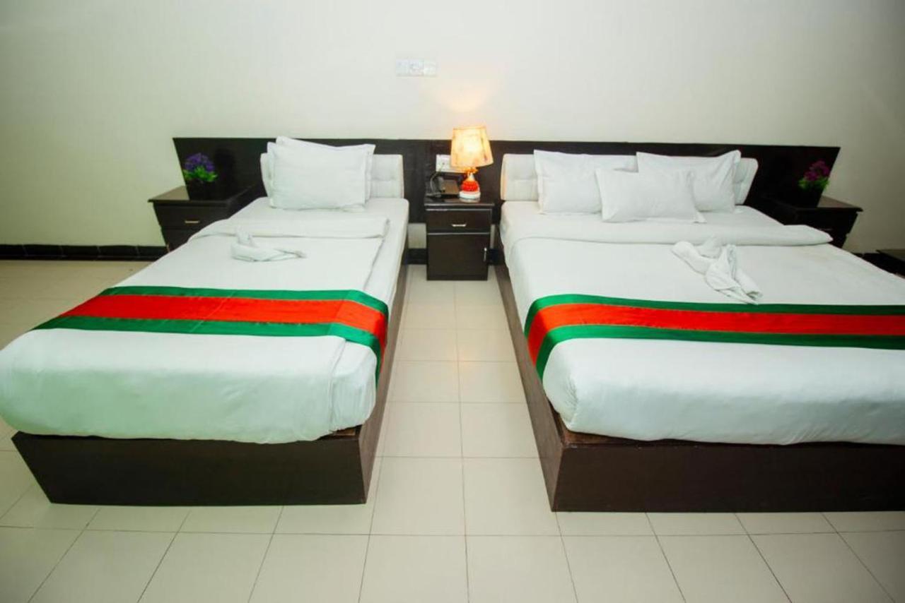 Hotel The Rahmania International Дакка Экстерьер фото
